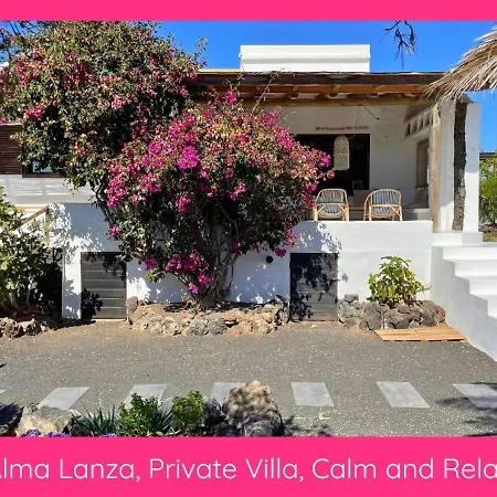Full Relaxation - Private - Sea View - Private Garden - 2 Terraces - 3 Bedrooms - Wifi - Parking - Washing Machine *