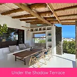 Full Relaxation - Private - Sea View - Stunning Garden - 2 Terraces - 2 Bedrooms - Wifi - Parking - Washing Machine * Guime