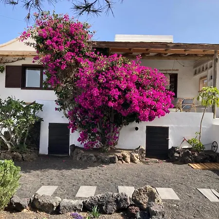 Full Relaxation - Private - Sea View - Private Garden - 2 Terraces - 3 Bedrooms - Wifi - Parking - Washing Machine
