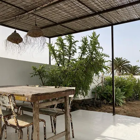 Full Relaxation - Private - Sea View - Private Garden - 2 Terraces - 3 Bedrooms - Wifi - Parking - Washing Machine Holiday home