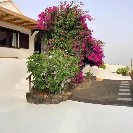 Full Relaxation - Private - Sea View - Private Garden - 2 Terraces - 3 Bedrooms - Wifi - Parking - Washing Machine Holiday home Guime