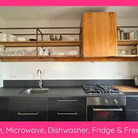 Full Relaxation - Private - Sea View - Stunning Garden - 2 Terraces - 3 Bedrooms - Wifi - Parking - Washing Machine Casa de Férias