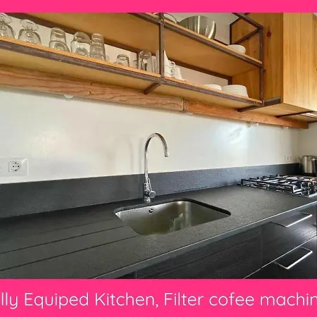 Full Relaxation - Private - Sea View - Stunning Garden - 2 Terraces - 2 Bedrooms - Wifi - Parking - Washing Machine *