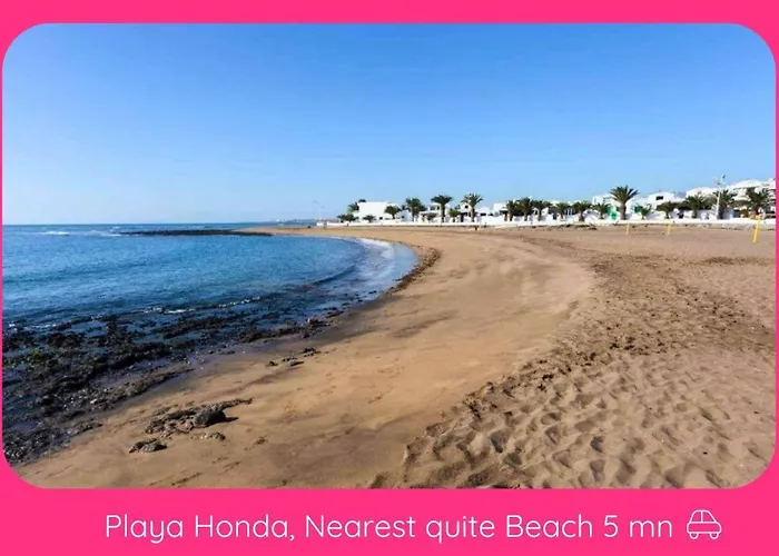 Full Relaxation - Private - Sea View - Stunning Garden - 2 Terraces - 2 Bedrooms - Wifi - Parking - Washing Machine Holiday home Guime