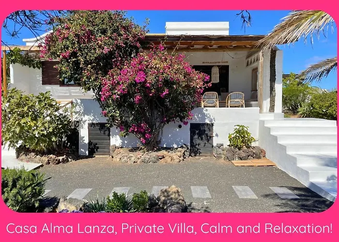 Full Relaxation - Private - Sea View - Stunning Garden - 2 Terraces - 2 Bedrooms - Wifi - Parking - Washing Machine *
