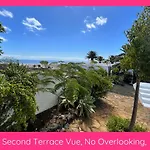 Full Relaxation - Private - Sea View - Stunning Garden - 2 Terraces - 2 Bedrooms - Wifi - Parking - Washing Machine Σπίτι διακοπών *