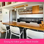 Full Relaxation - Private - Sea View - Stunning Garden - 2 Terraces - 2 Bedrooms - Wifi - Parking - Washing Machine Σπίτι διακοπών Güime