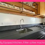 Full Relaxation - Private - Sea View - Stunning Garden - 2 Terraces - 2 Bedrooms - Wifi - Parking - Washing Machine *